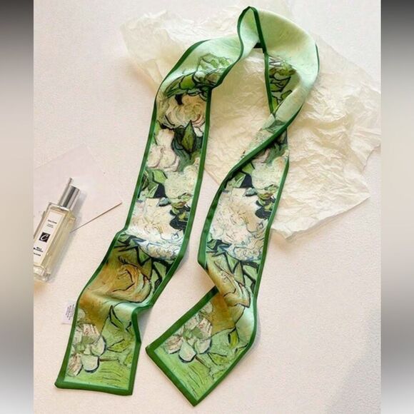 Floral Green Scarf A1193 - Picture 1 of 3